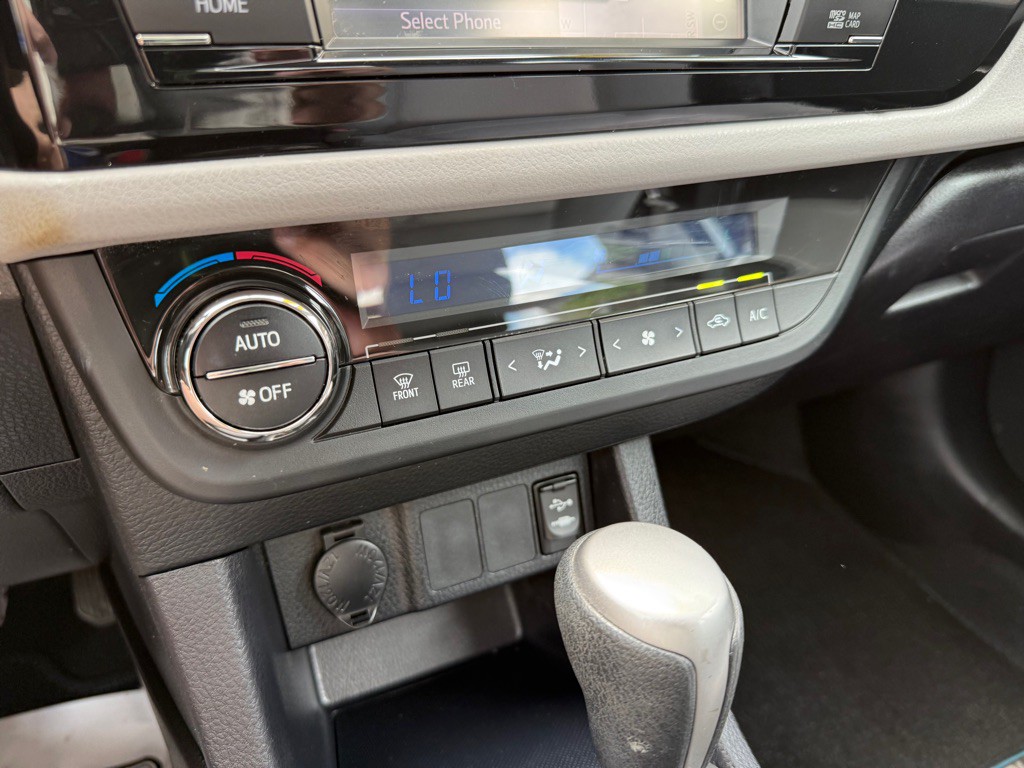 2014 Toyota Corolla Image 14