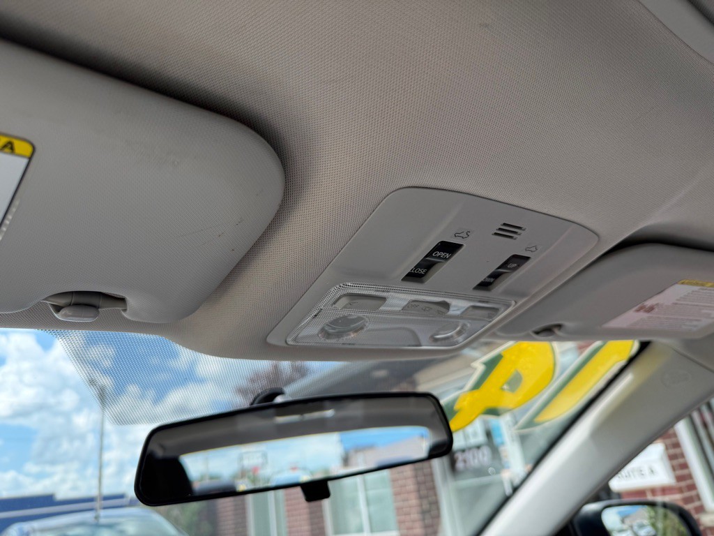 2014 Toyota Corolla Image 16
