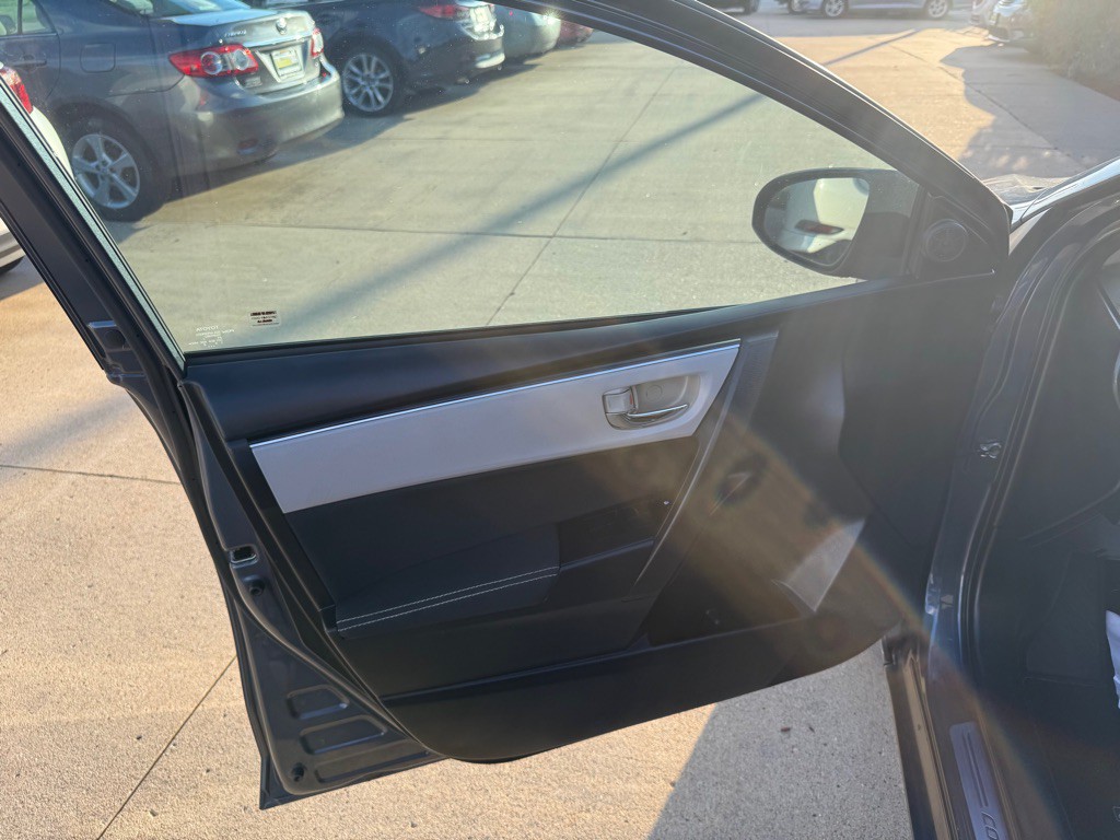 2018 Toyota Corolla Image 8