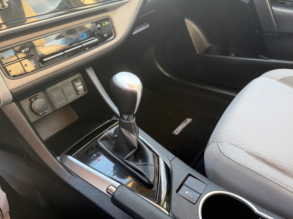2018 Toyota Corolla Image 14