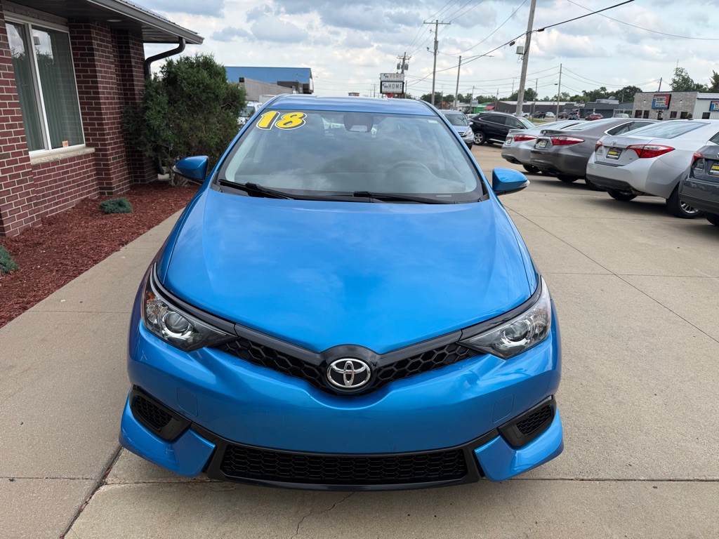 2018 Toyota Corolla Image 2