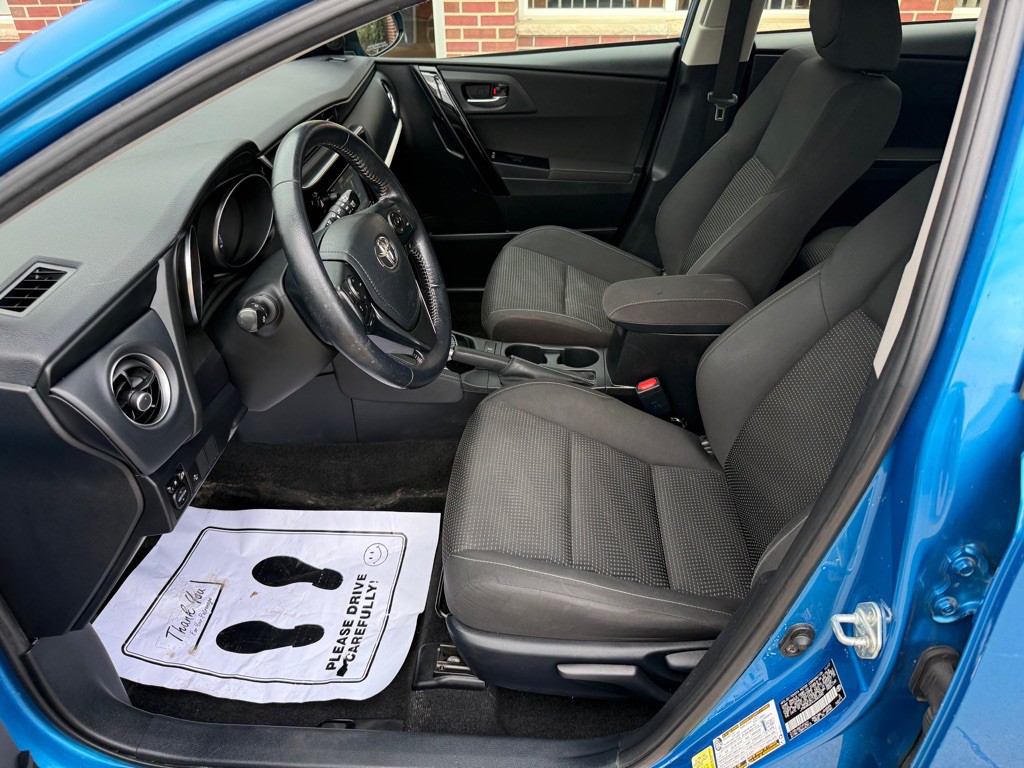 2018 Toyota Corolla Image 9