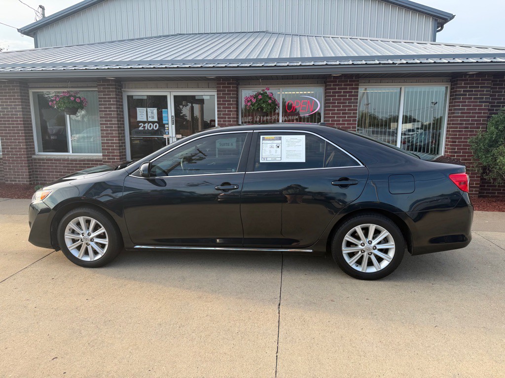 2013 Toyota Camry Image 4