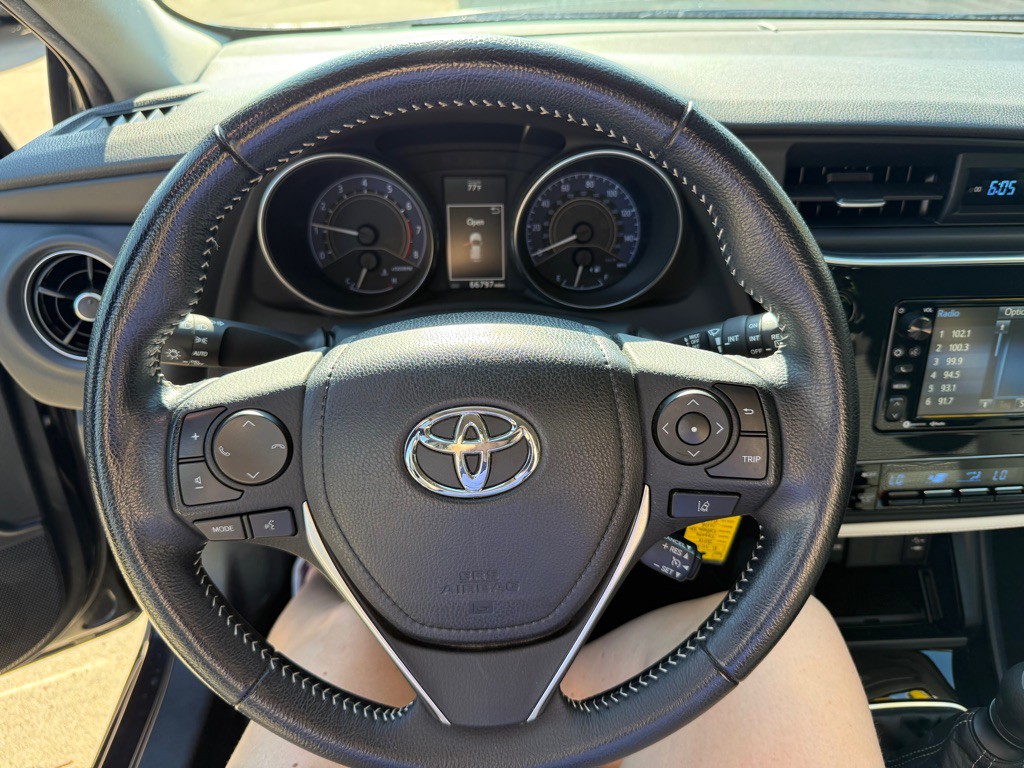 2018 Toyota Corolla Image 11