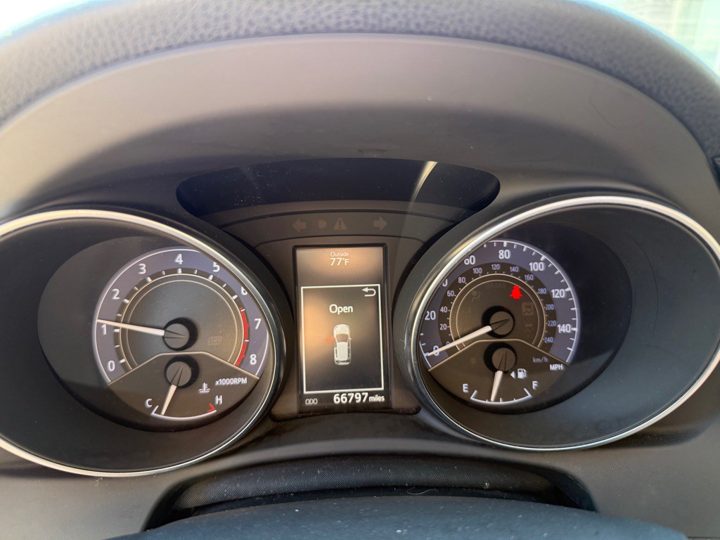 2018 Toyota Corolla Image 12