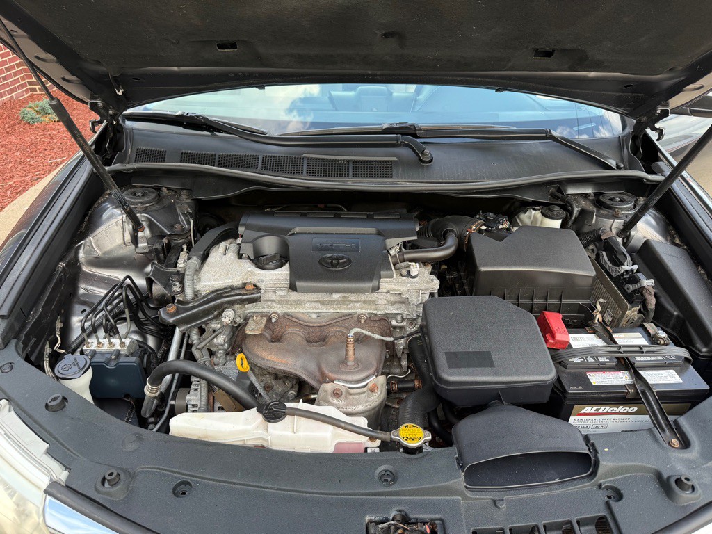 2012 Toyota Camry Image 21