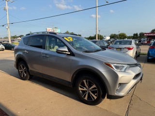 Image for 2017 Toyota Rav4 XLE ID: 7542433