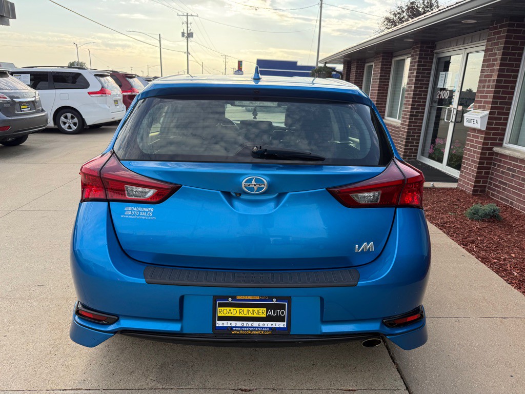 2016 Toyota Corolla Image 6