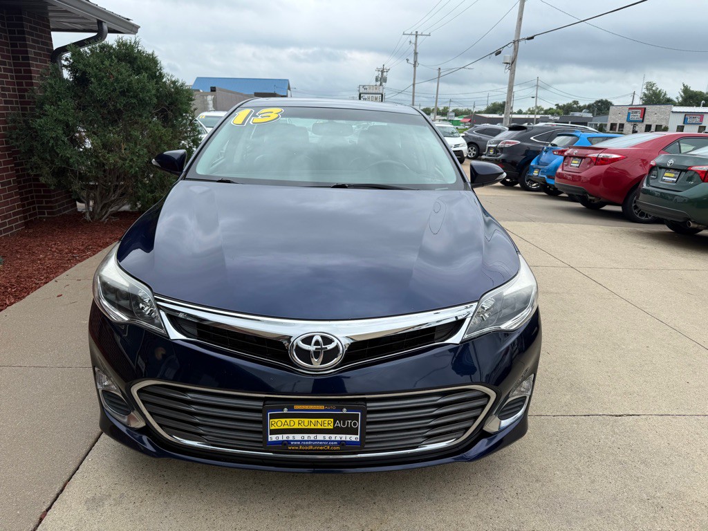 2013 Toyota Avalon Image 2