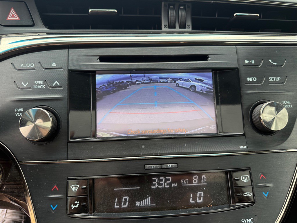 2013 Toyota Avalon Image 13