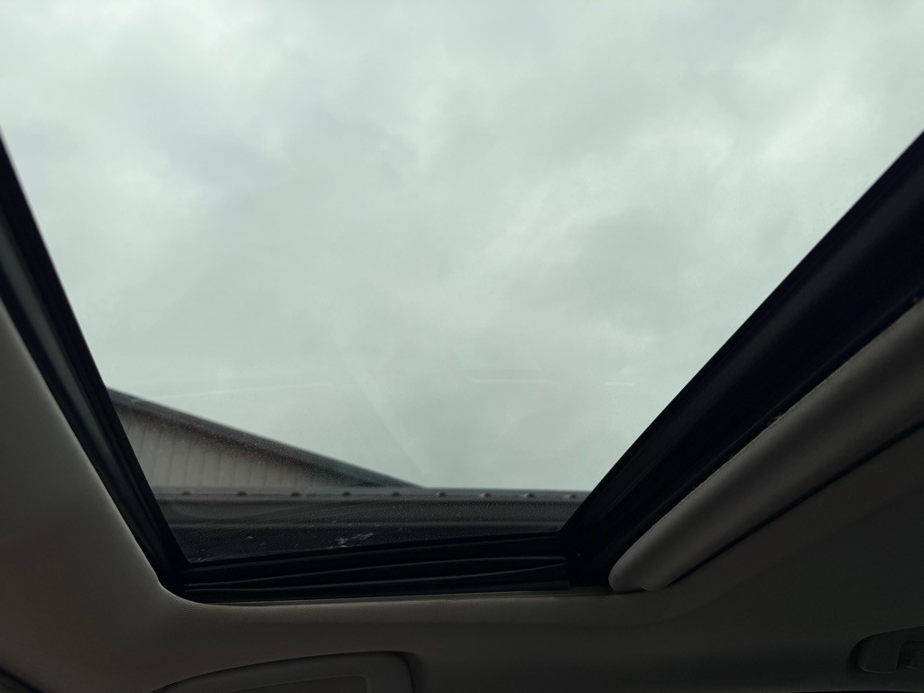 2013 Toyota Avalon Image 17