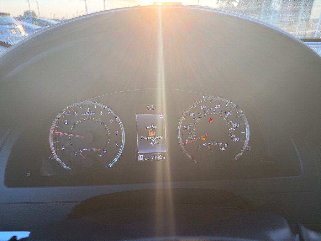 2015 Toyota Camry Image 11