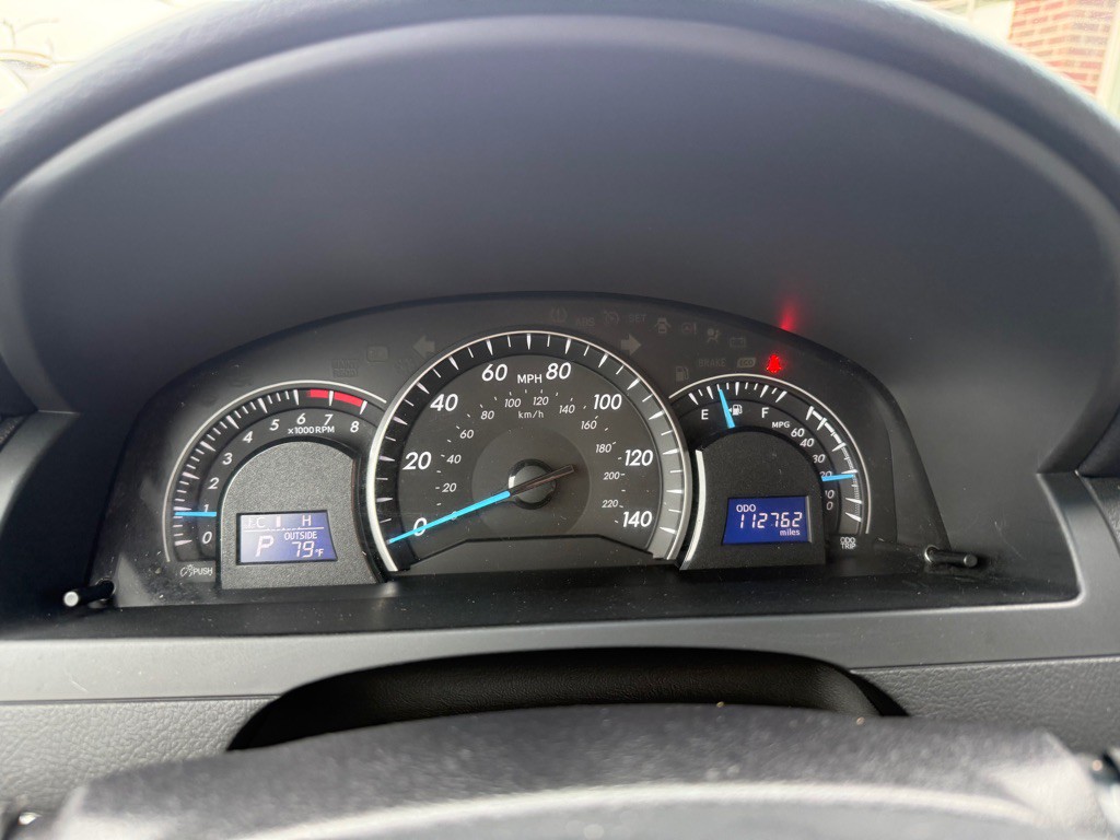 2013 Toyota Camry Image 11