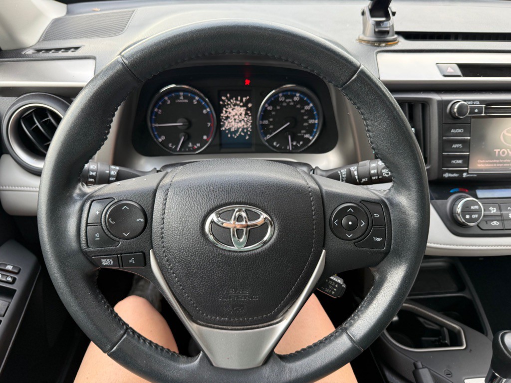 2016 Toyota Rav4 Image 10
