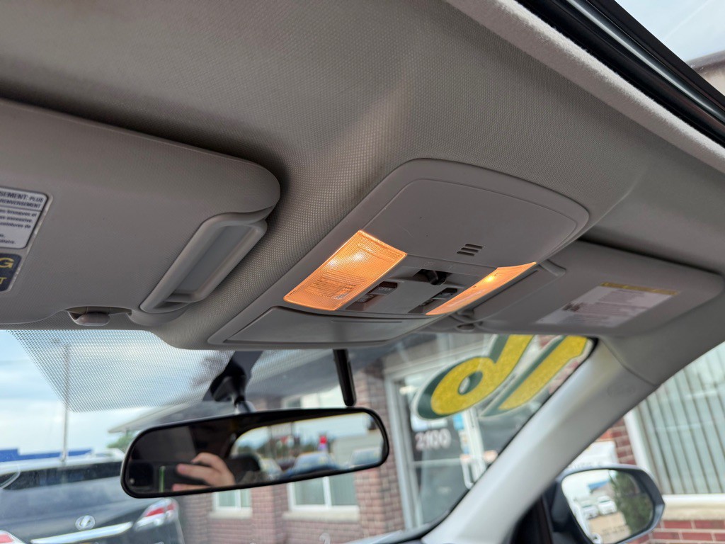 2016 Toyota Rav4 Image 17