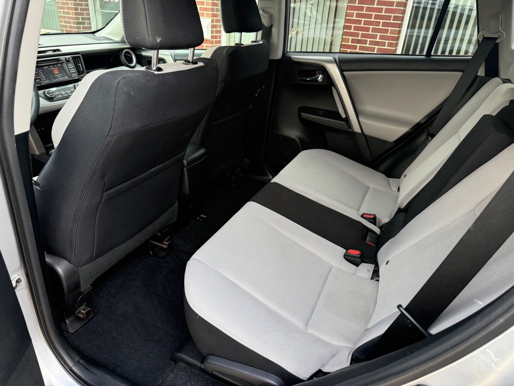 2016 Toyota Rav4 Image 19