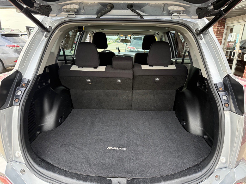 2016 Toyota Rav4 Image 21