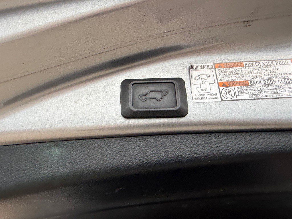 2016 Toyota Rav4 Image 22