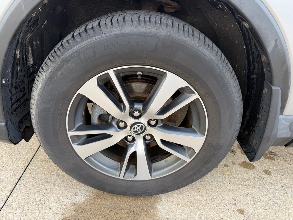 2016 Toyota Rav4 Image 23