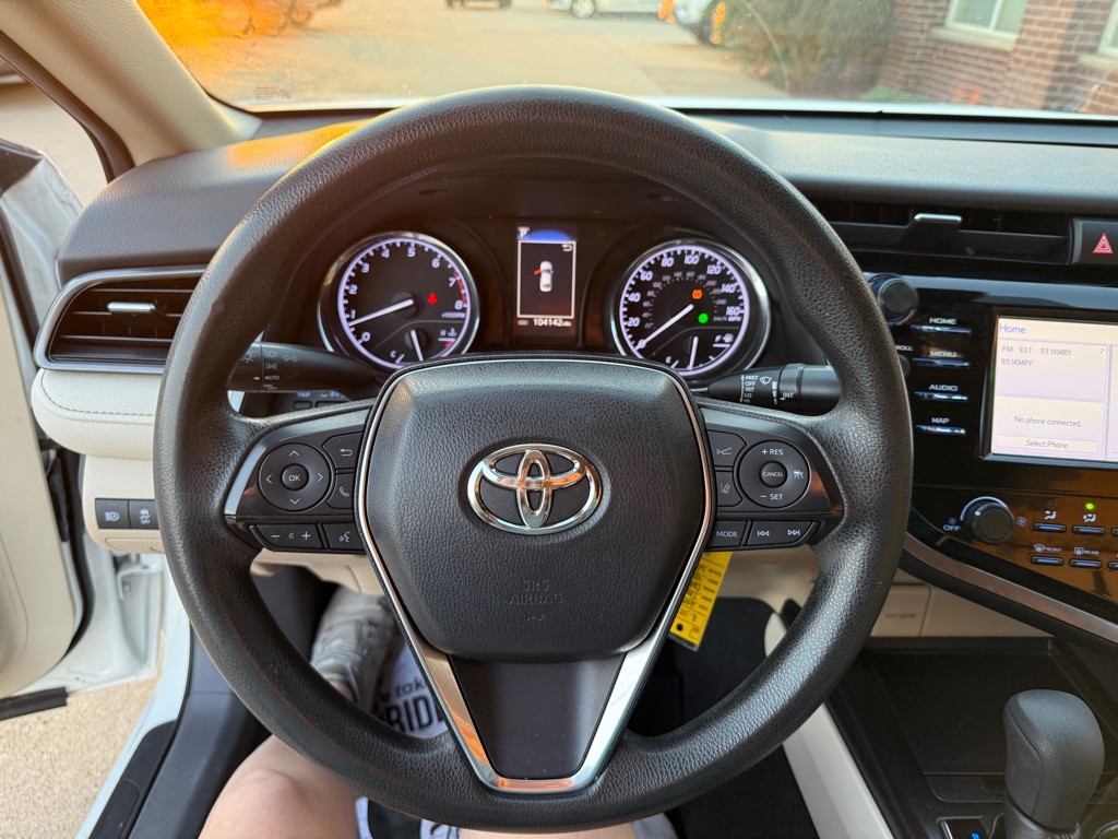 2019 Toyota Camry Image 10
