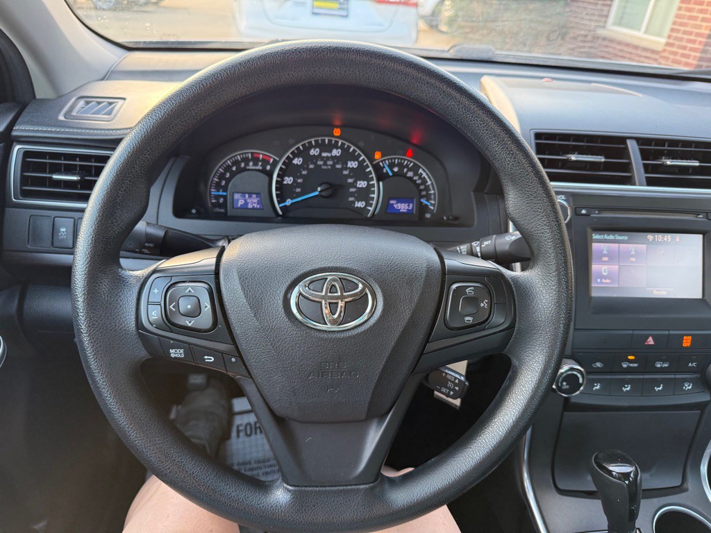2015 Toyota Camry Image 10
