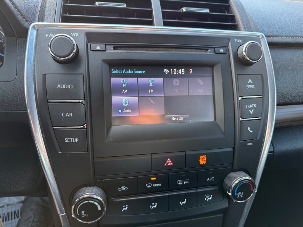 2015 Toyota Camry Image 12