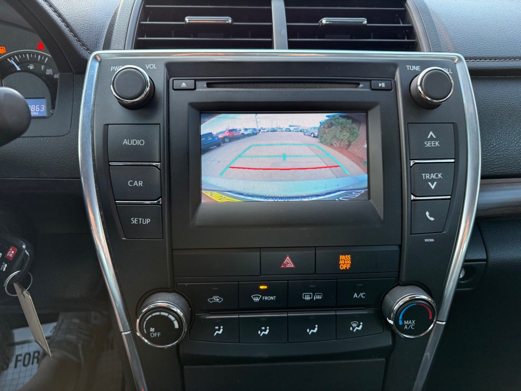 2015 Toyota Camry Image 13