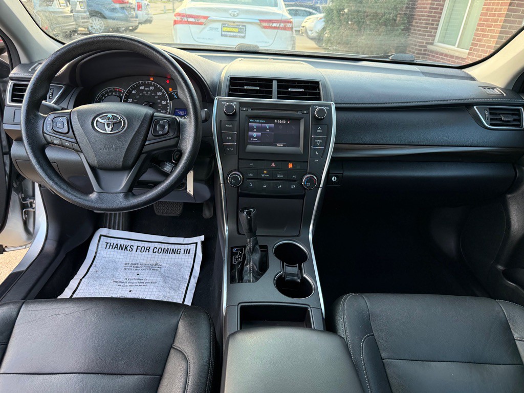 2015 Toyota Camry Image 19