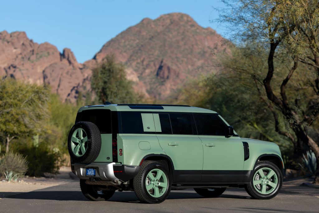 2023 Land Rover Defender Image 149