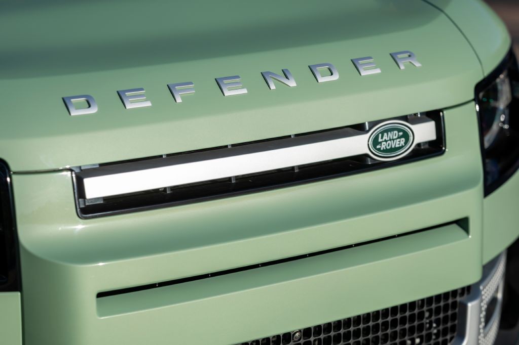 2023 Land Rover Defender Image 166