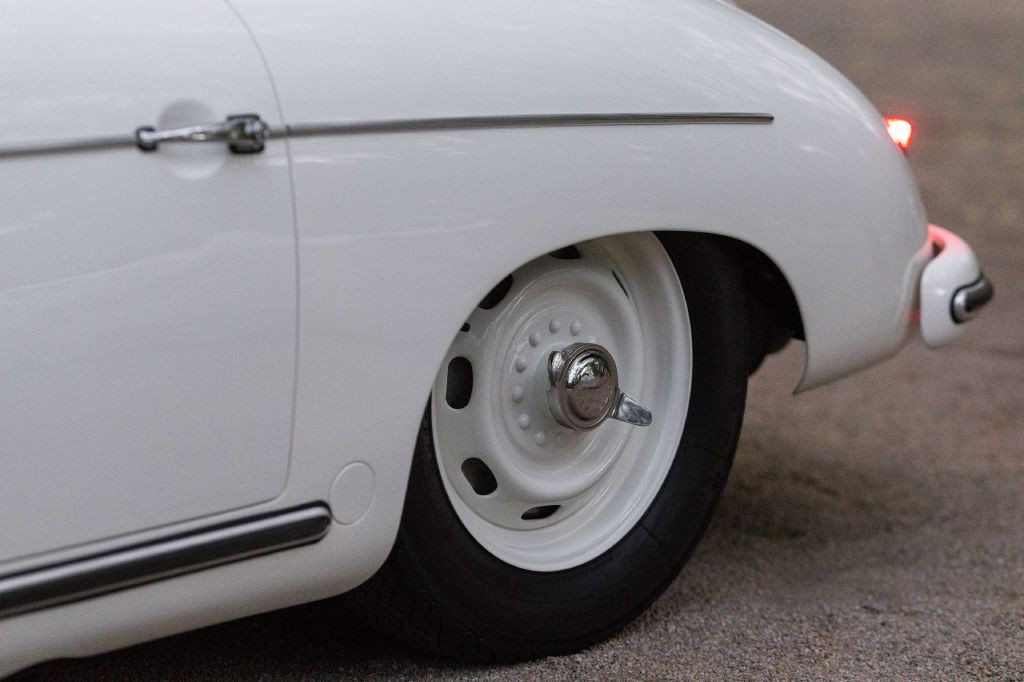 1955 Porsche Speedster Image 9