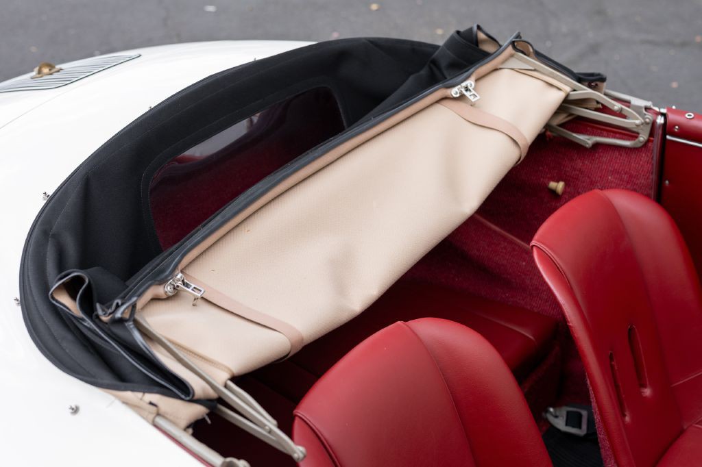 1955 Porsche Speedster Image 31