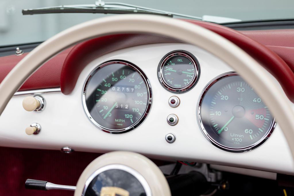 1955 Porsche Speedster Image 38