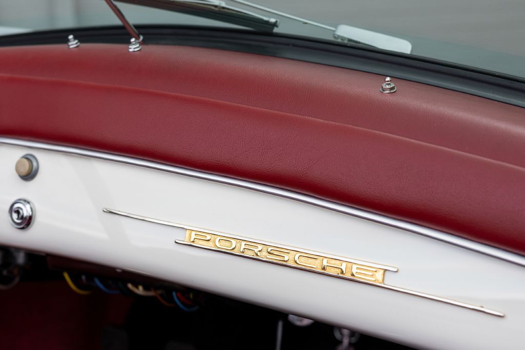 1955 Porsche Speedster Image 40