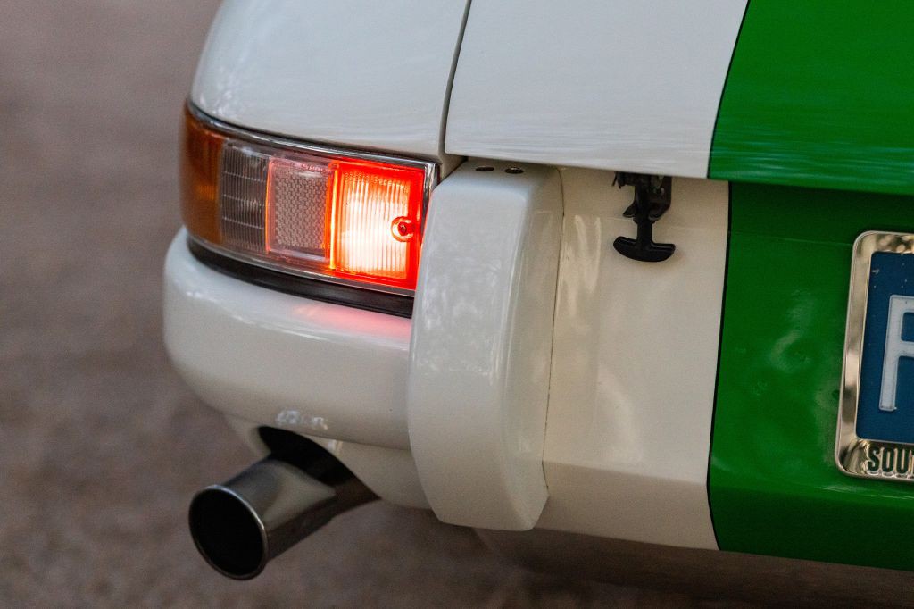 1965 Porsche 911 Image 8