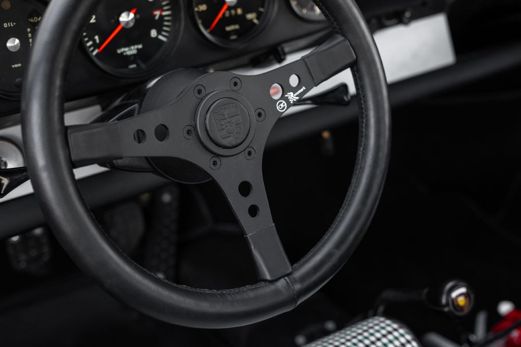 1965 Porsche 911 Image 13