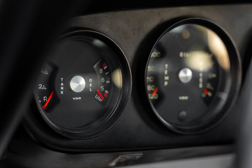 1965 Porsche 911 Image 19