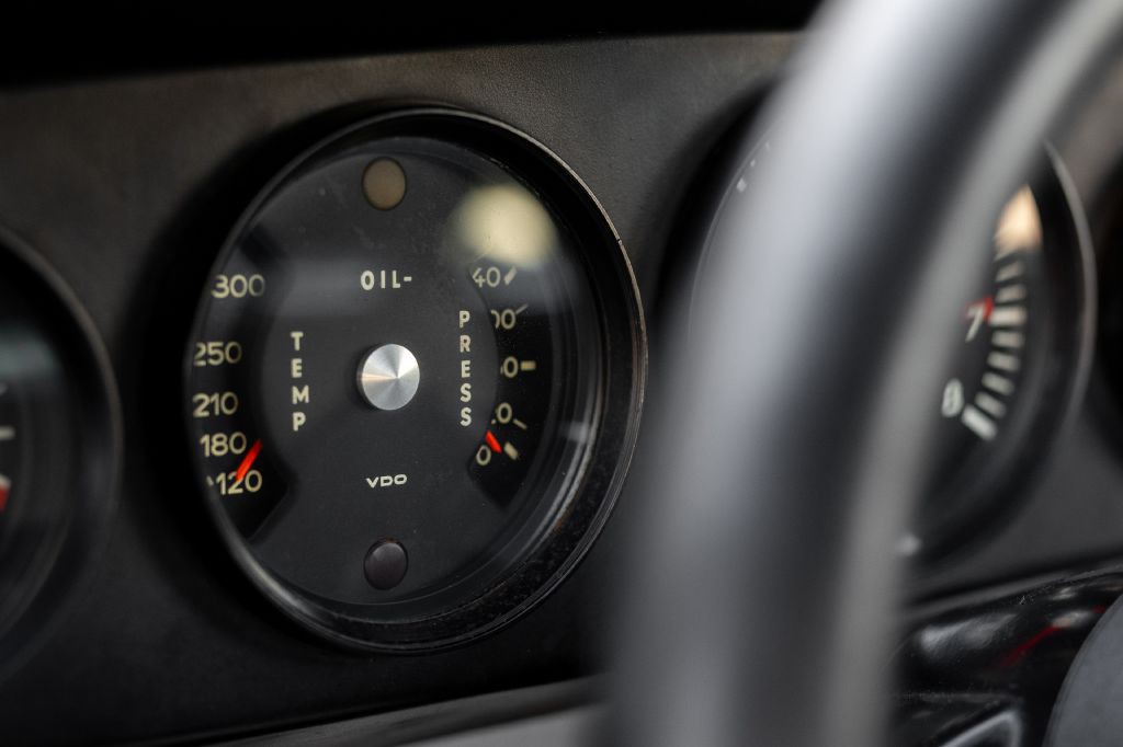 1965 Porsche 911 Image 20