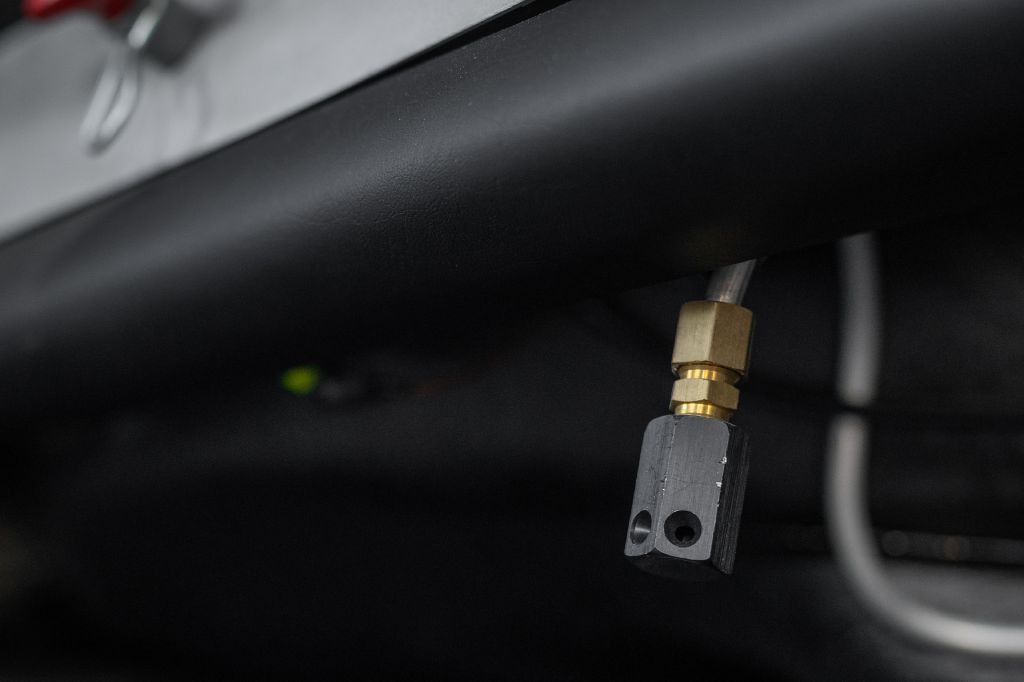 1965 Porsche 911 Image 35