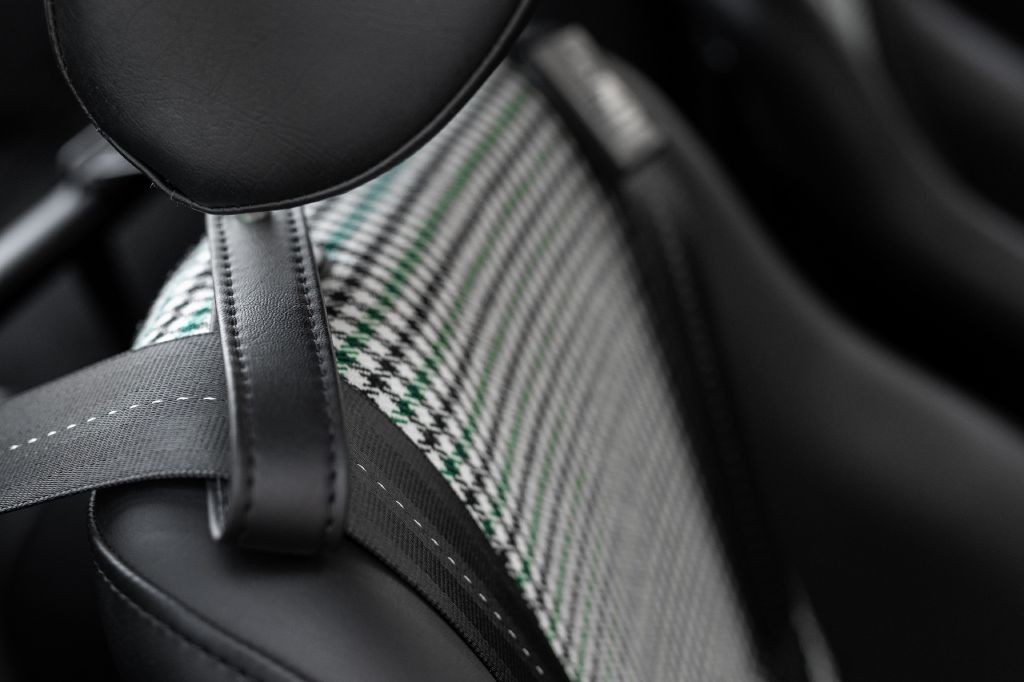 1965 Porsche 911 Image 41