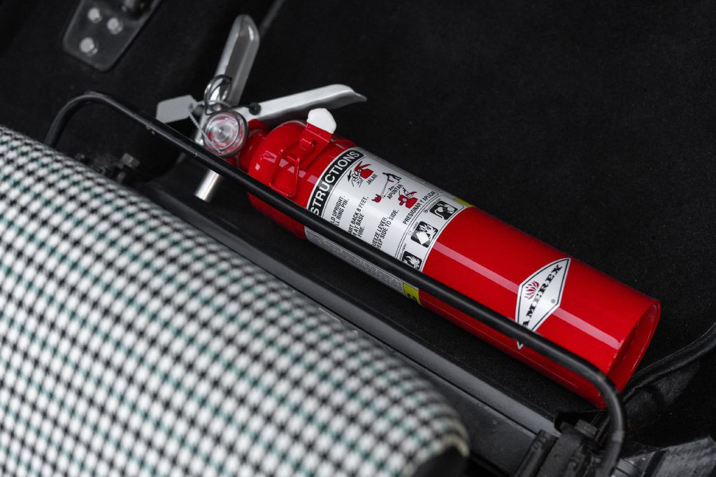 1965 Porsche 911 Image 42