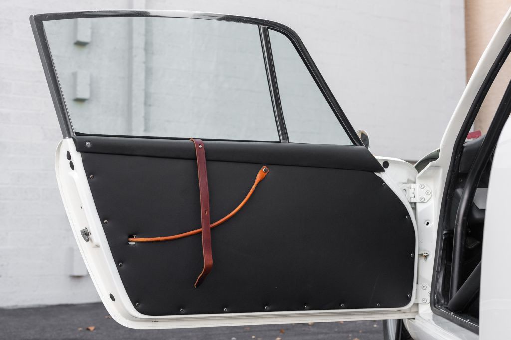 1965 Porsche 911 Image 62