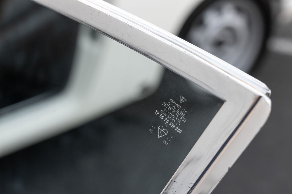 1965 Porsche 911 Image 63