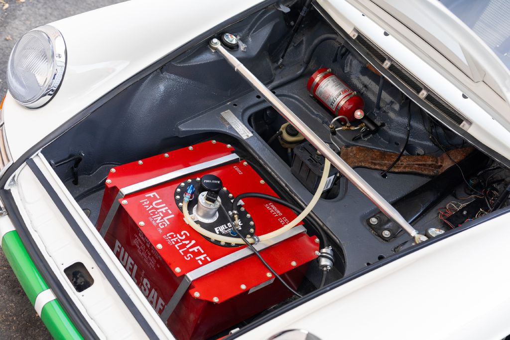 1965 Porsche 911 Image 85