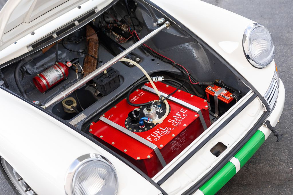 1965 Porsche 911 Image 86