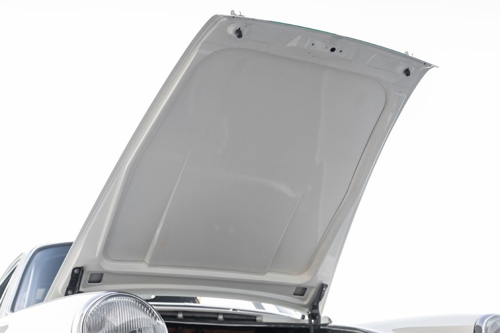 1965 Porsche 911 Image 87