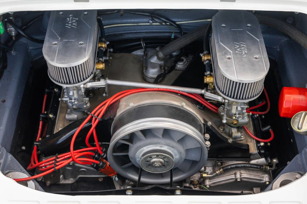 1965 Porsche 911 Image 112
