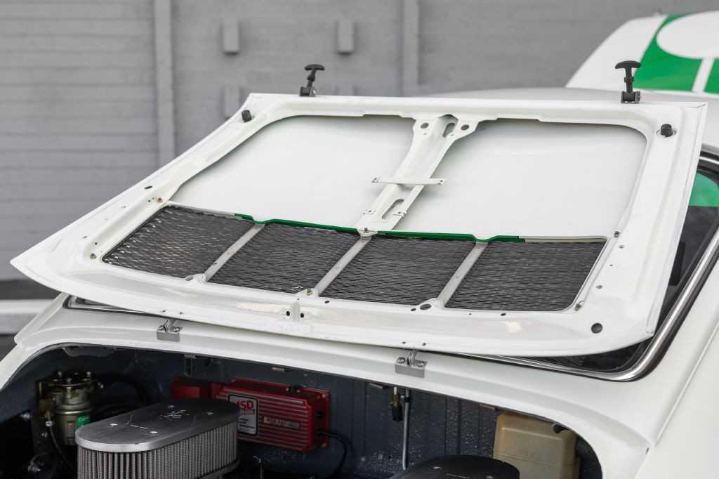 1965 Porsche 911 Image 116