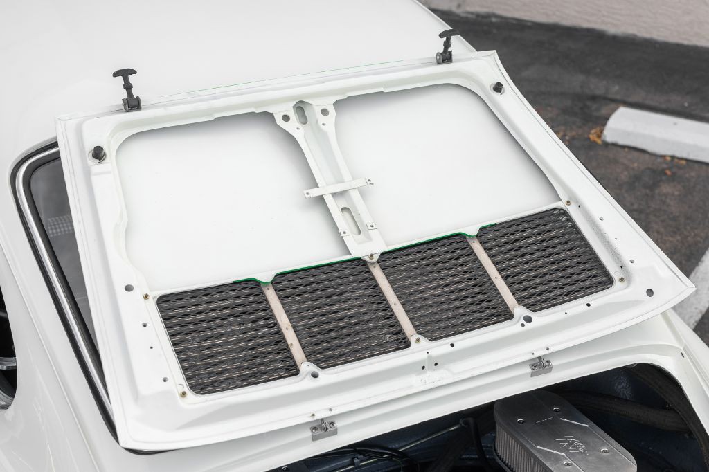 1965 Porsche 911 Image 117