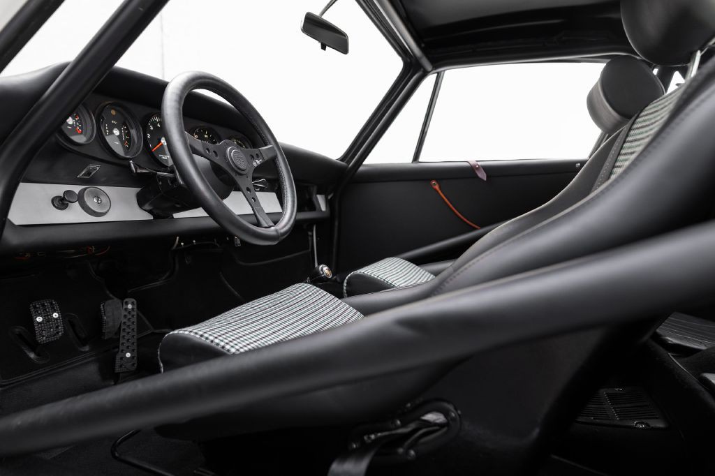 1965 Porsche 911 Image 129